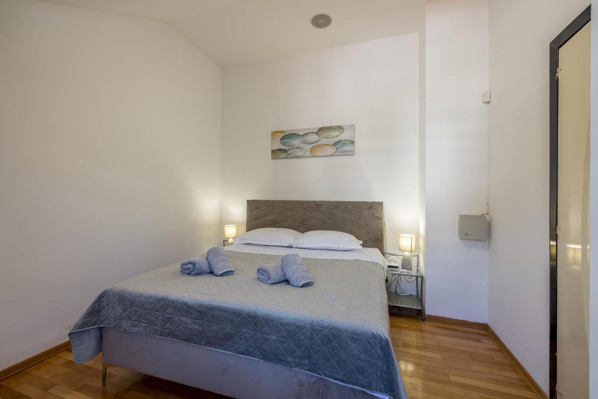 Urban Utopia Penthouse With Private Parking Split Bagian luar foto