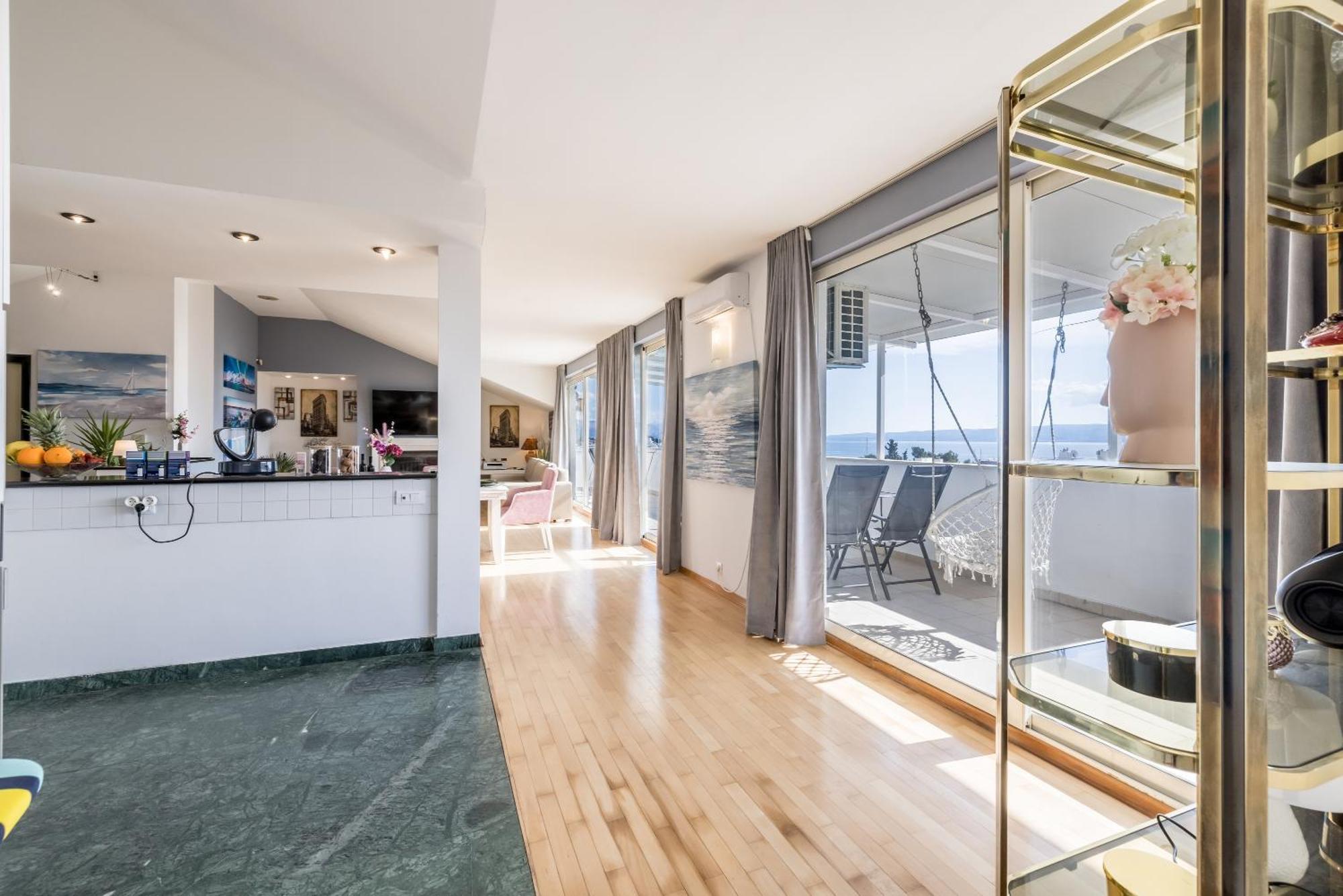 Urban Utopia Penthouse With Private Parking Split Bagian luar foto