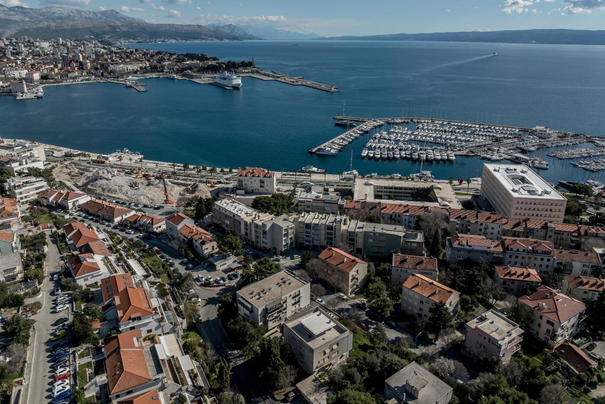 Urban Utopia Penthouse With Private Parking Split Bagian luar foto